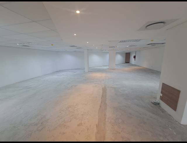247M² BUSINESS CENTRE TO LET IN SUNNINGDALE